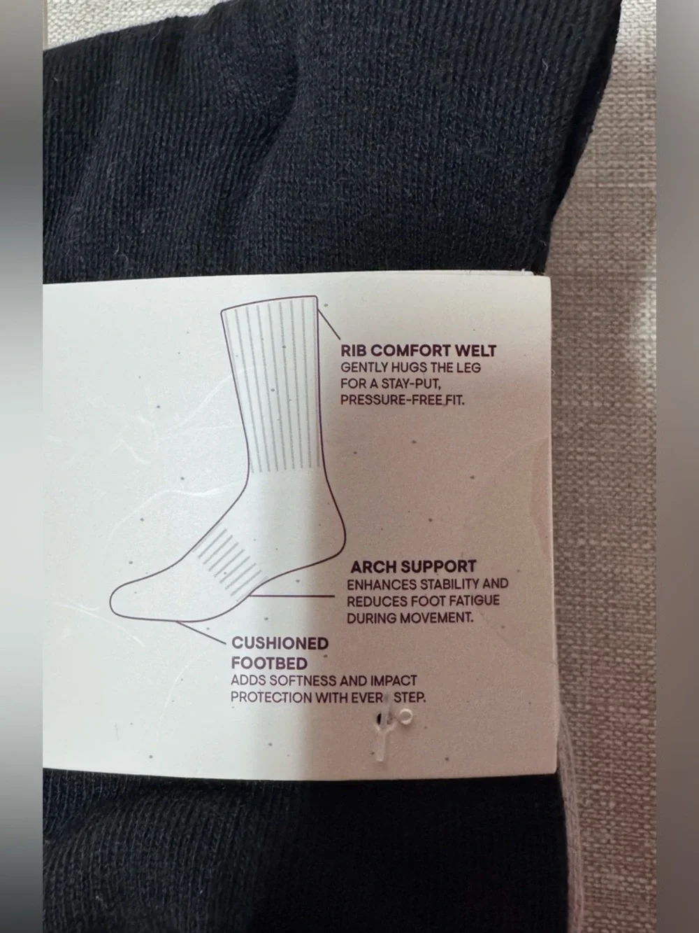 Aeropostale Men's White Athletic Crew Socks with Maroon & Black Accents
